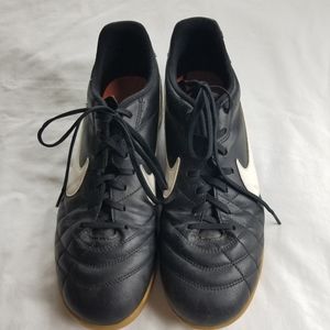 Nike Tiempo Sneakers 10.5